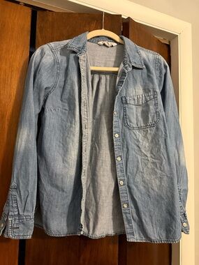 Old Navy Light Blue Denim Button-Down Shirt